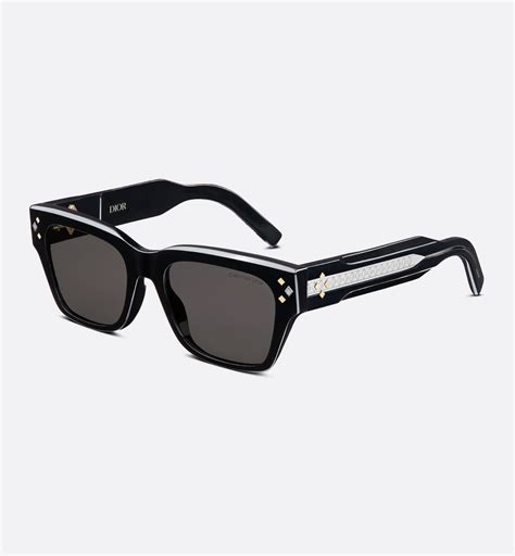 CD Diamond S2I Black Rectangular Sunglasses .